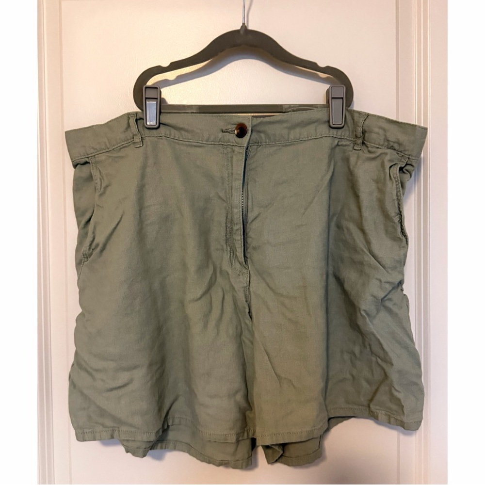 H&M Olive Cargo Shorts for Women Size XL